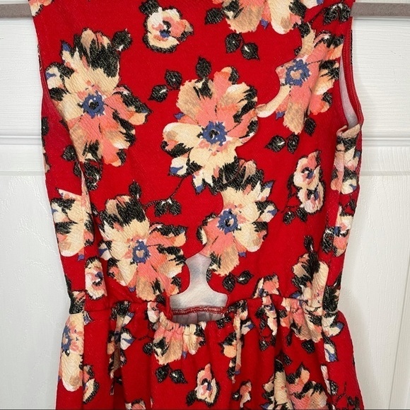 ANTHROPOLOGIE red floral peplum tank top XS - Picture 7 of 7